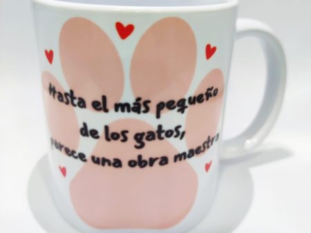 Taza  Hasta el más pequeño de los gatos, parece una obra maestra  For Sale