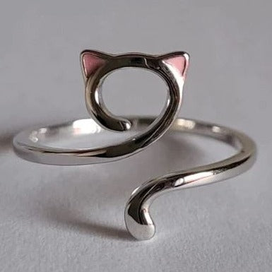 Anillo en plata de ley con cabeza de gatito y orejas en rosa. Sale